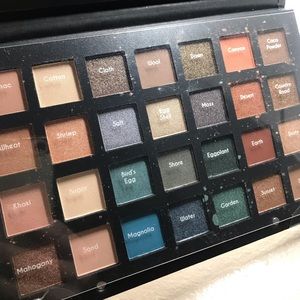Radiant Eyes eyeshadow palette
